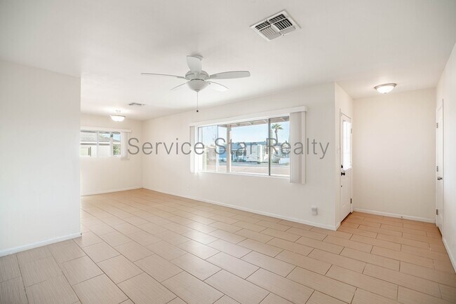 6626 E Palm Ln Scottsdale, AZ 85257 photo 4