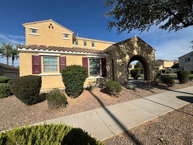 1823 S Balboa Dr Gilbert, AZ 85295 photo 2