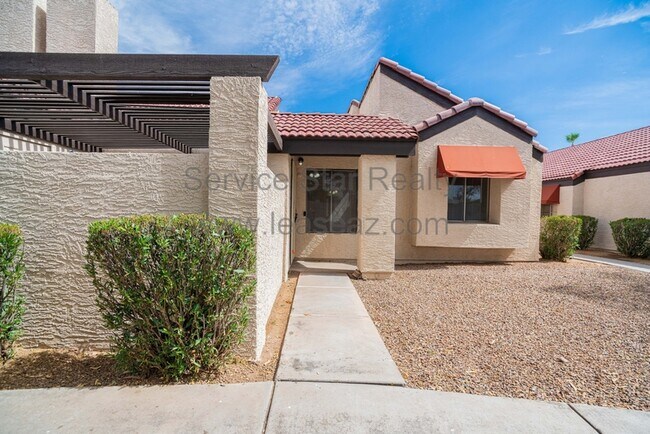 2127 E 10th St Tempe, AZ 85281 photo 2