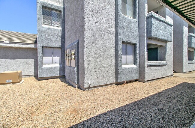 4410 N Longview Ave Phoenix, AZ 85014 photo 4