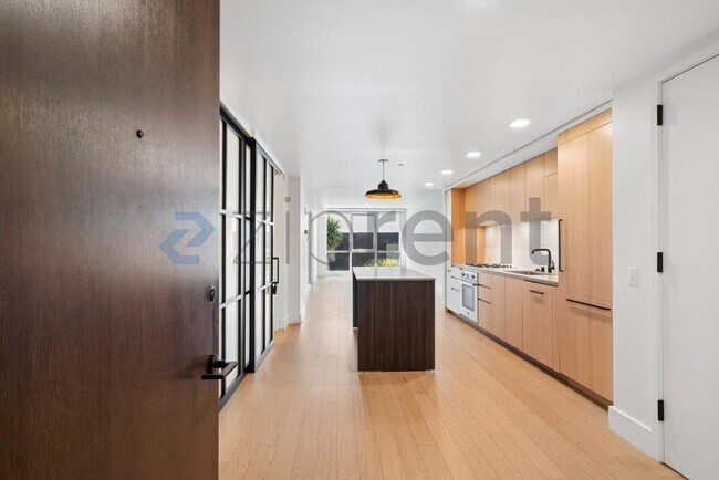 Unit 214 photo 5