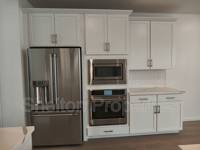 2433 W Maximo Wy Phoenix, AZ 85085 photo 4
