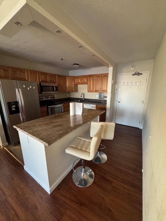 555 Pierce St Albany, CA 94706 photo 3
