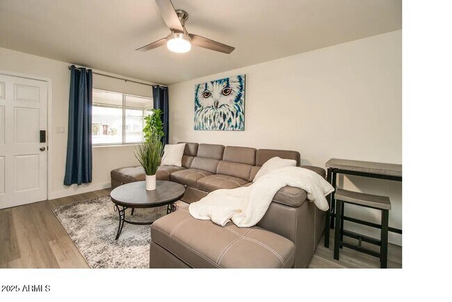 6809 E Earll Dr Scottsdale, AZ 85251 photo 2
