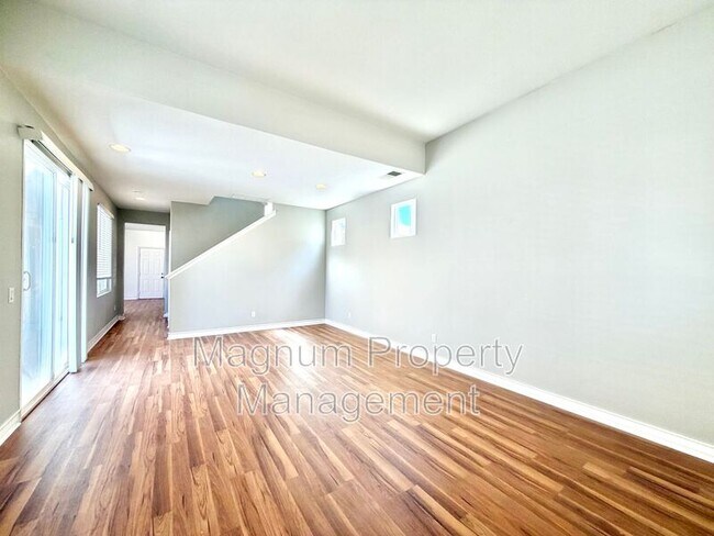 37239 Ascella Ln Murrieta, CA 92563 photo 3