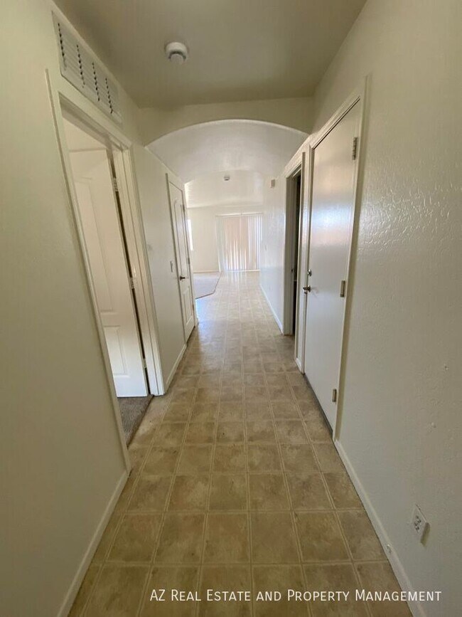 4850 N 113th Dr Phoenix, AZ 85037 photo 2