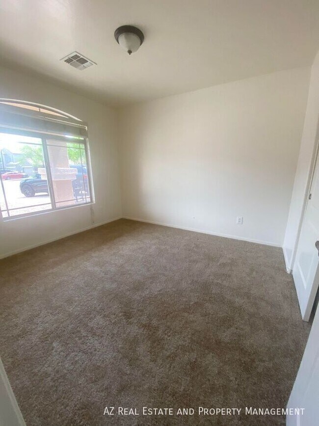 4850 N 113th Dr Phoenix, AZ 85037 photo 3