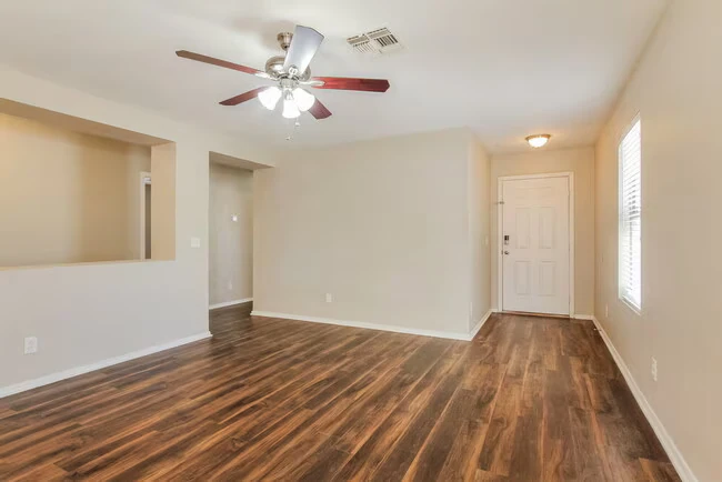 2299 E Peach Tree Dr Chandler, AZ 85249 photo 4