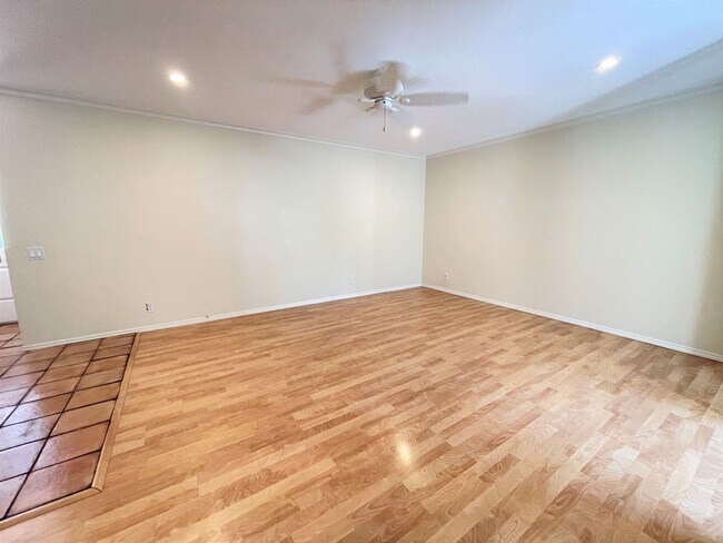 4883 Collwood Blvd San Diego, CA 92115 photo 4