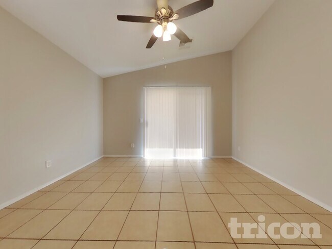 22371 W Solano Dr Buckeye, AZ 85326 photo 5