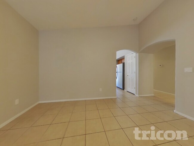 22371 W Solano Dr Buckeye, AZ 85326 photo 2