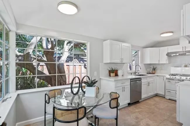 1460 Latham St Mountain View, CA 94041 photo 4