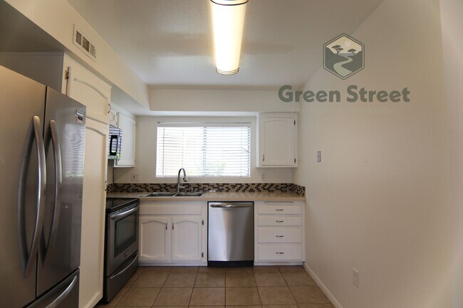 6812 Hyde Park Dr San Diego, CA 92119 photo 5