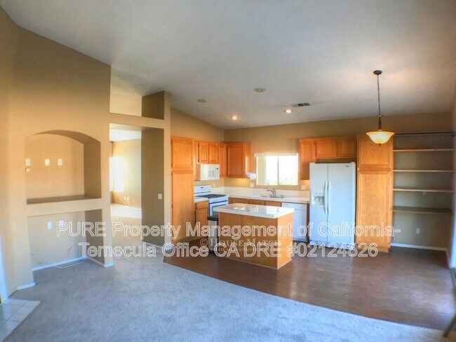 30560 Milano Rd Temecula, CA 92591 photo 4