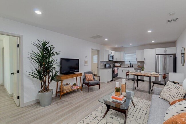 6704 E Angus Dr Scottsdale, AZ 85251 photo 5