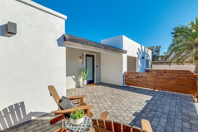 6704 E Angus Dr Scottsdale, AZ 85251 photo 2