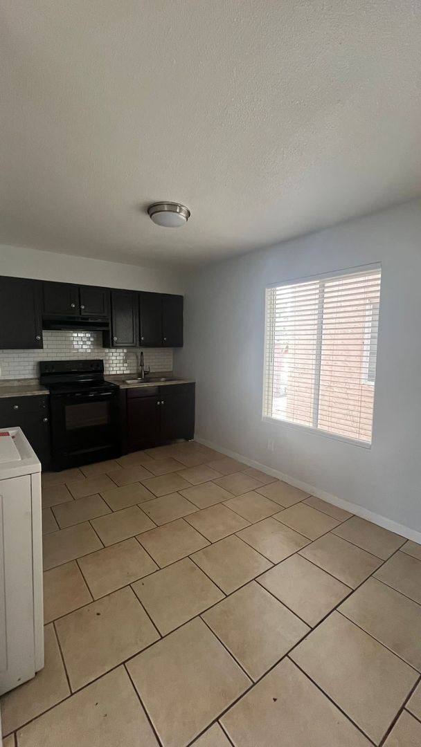 1636 W Garfield St Phoenix, AZ 85007 photo 5