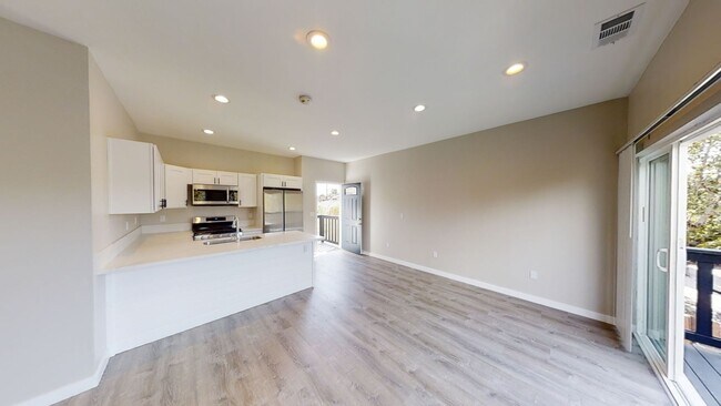 5088 Faber Way San Diego, CA 92115 photo 2