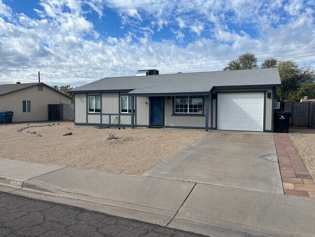 13052 N 40th Pl Phoenix, AZ 85032 photo 2