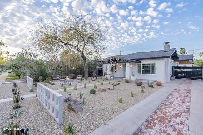 68 W Lewis Ave Phoenix, AZ 85003 photo 4