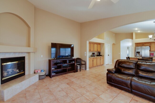 3830 E Thornton Ave Gilbert, AZ 85297 photo 2