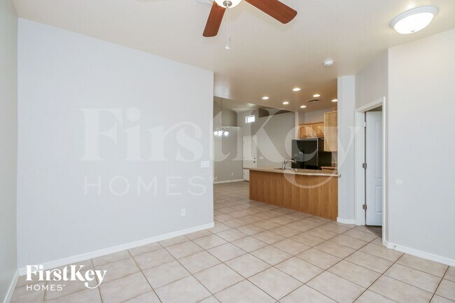 113 N Warren St Mesa, AZ 85207 photo 3
