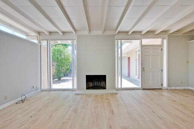 3049 Harding Ave Santa Clara, CA 95051 photo 5