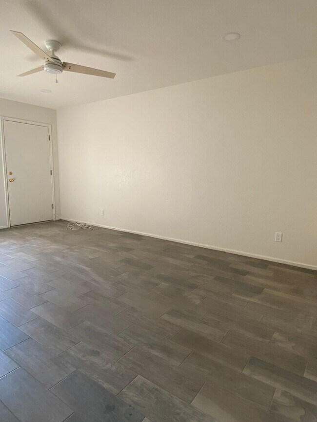 1341 N Gaylord Cir Mesa, AZ 85213 photo 3