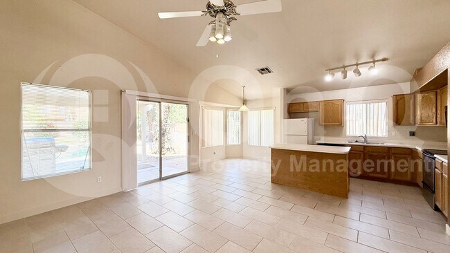 1380 W Maria Ln Tempe, AZ 85284 photo 5