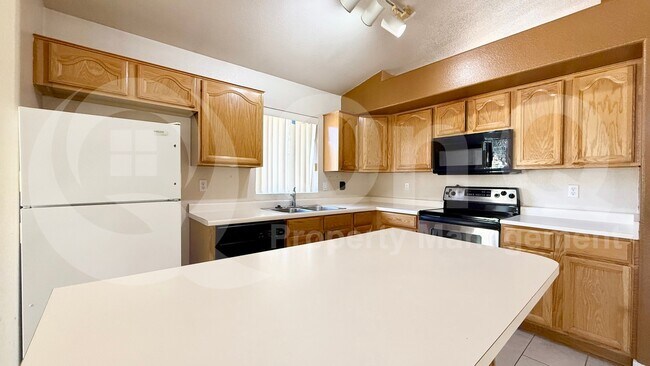 1380 W Maria Ln Tempe, AZ 85284 photo 3
