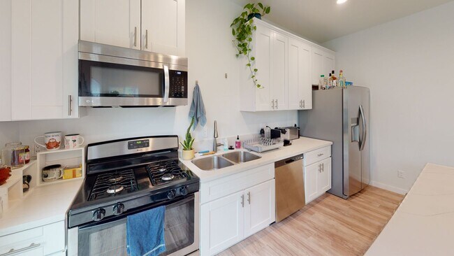6330 Mesita Dr San Diego, CA 92115