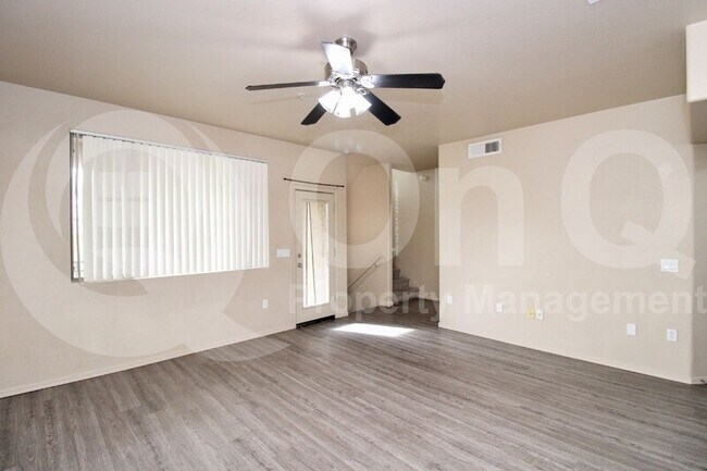 3250 W Greenway Rd Phoenix, AZ 85053 photo 4