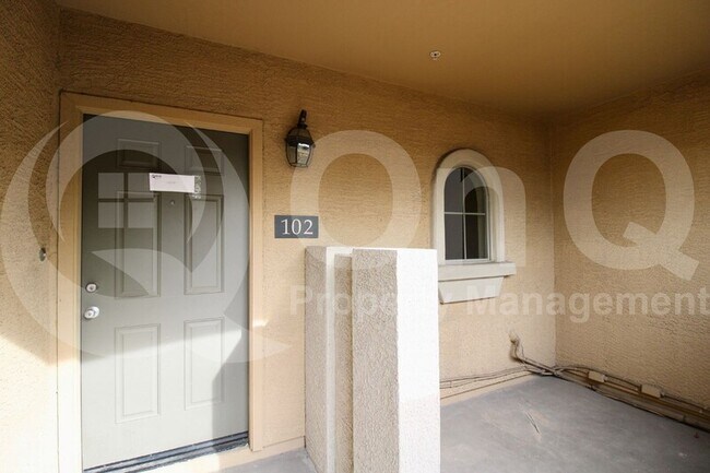 3250 W Greenway Rd Phoenix, AZ 85053 photo 2