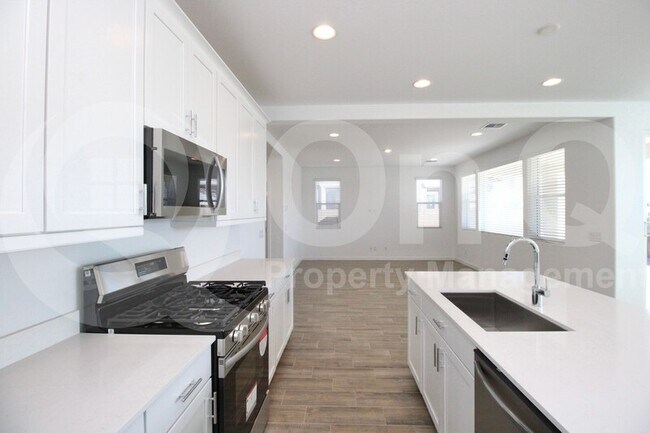 8325 E Paloma Ave Mesa, AZ 85212 photo 5
