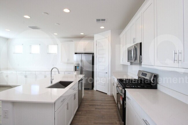 8325 E Paloma Ave Mesa, AZ 85212 photo 4