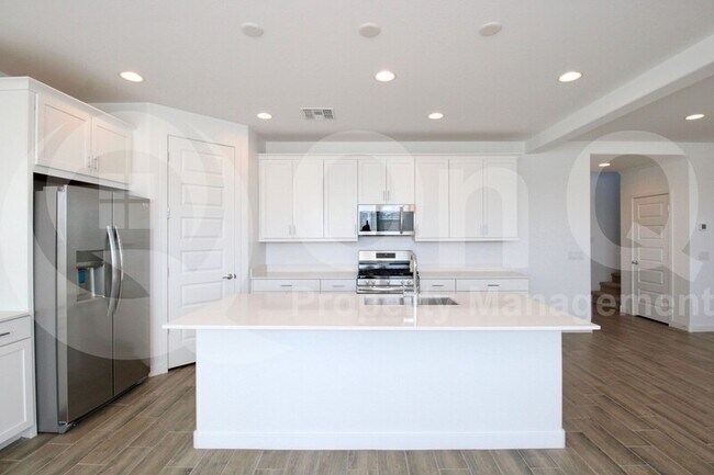 8325 E Paloma Ave Mesa, AZ 85212 photo 3