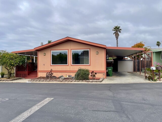 2435 Felt St Santa Cruz, CA 95062