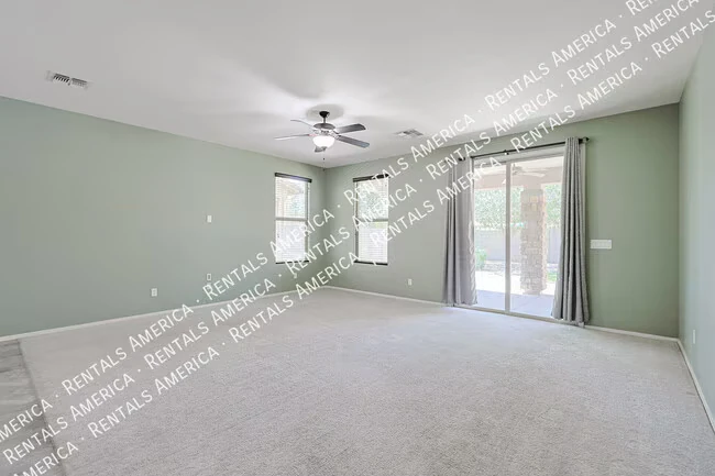 15611 W Westview Dr Goodyear, AZ 85395 photo 4