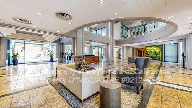 1 Daniel Burnham Ct photo 2