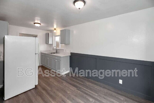 212 Westwood St Vallejo, CA 94591 photo 4