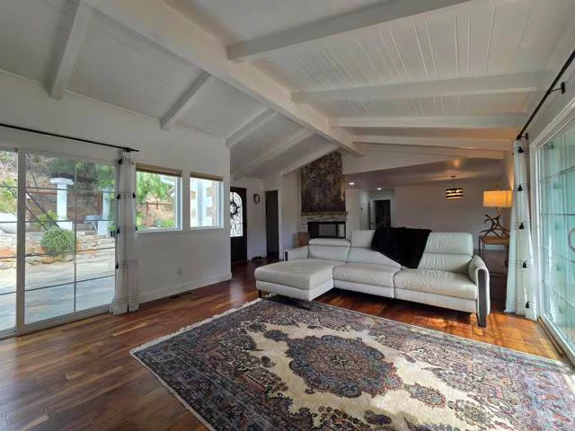 1165 Midway Dr Alpine, CA 91901
