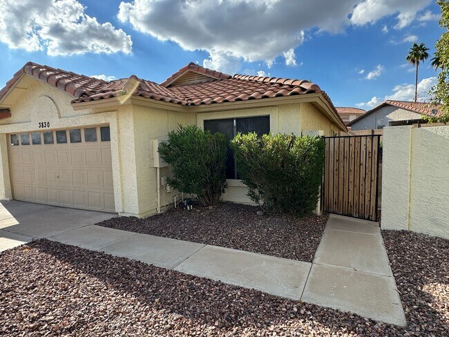 3830 E Bighorn Ave Phoenix, AZ 85044 photo 3