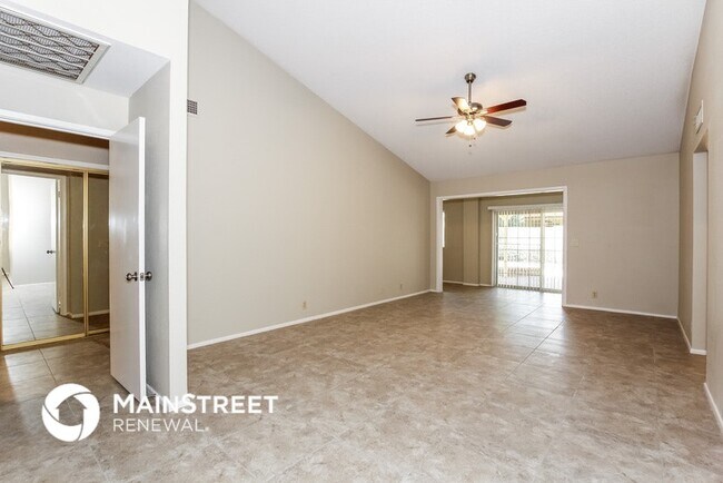 6016 W Desert Cove Ave photo 5