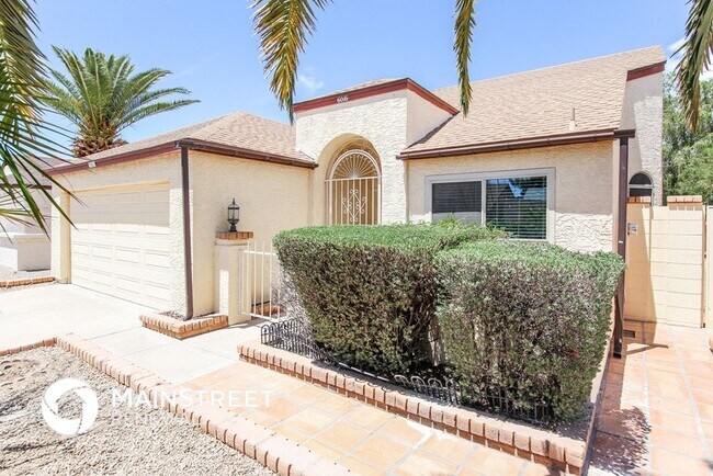 6016 W Desert Cove Ave photo 3