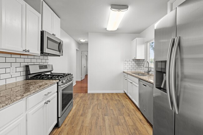 6417 Shane Pl San Diego, CA 92115 photo 2