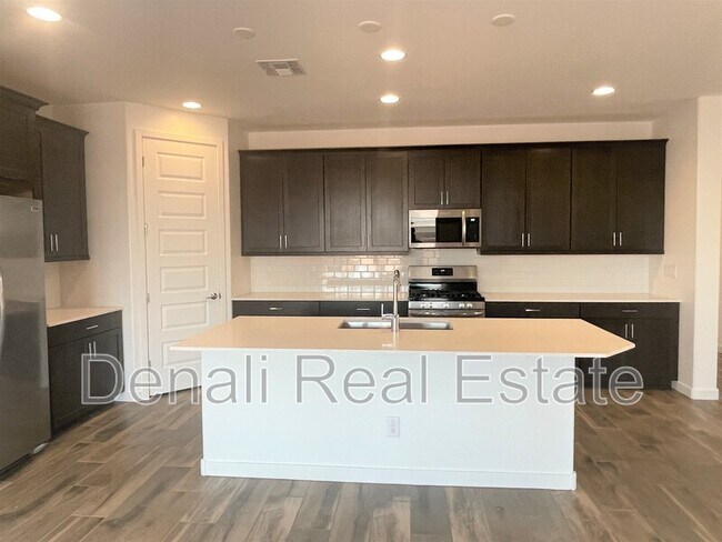 4329 N 94th Dr Phoenix, AZ 85037 photo 5