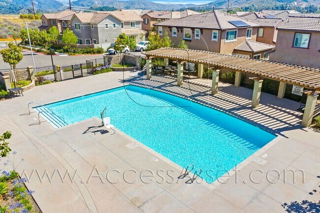 258 Oberlander Way Fallbrook, CA 92028 photo 3