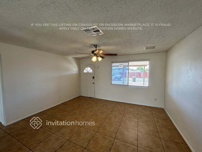 3007 N 79th Dr Phoenix, AZ 85033 photo 3