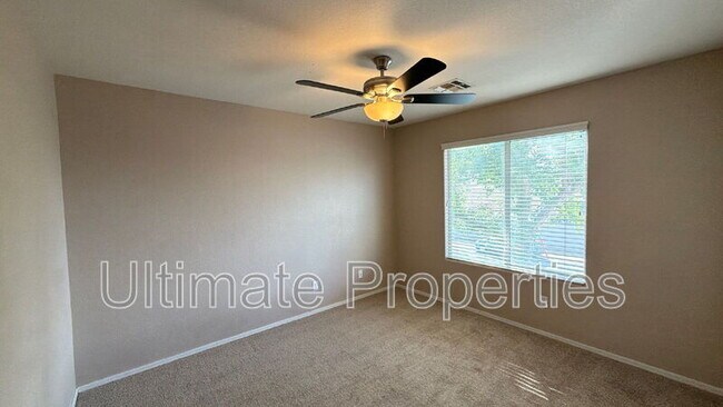 21123 N 82nd Ave Peoria, AZ 85382 photo 3