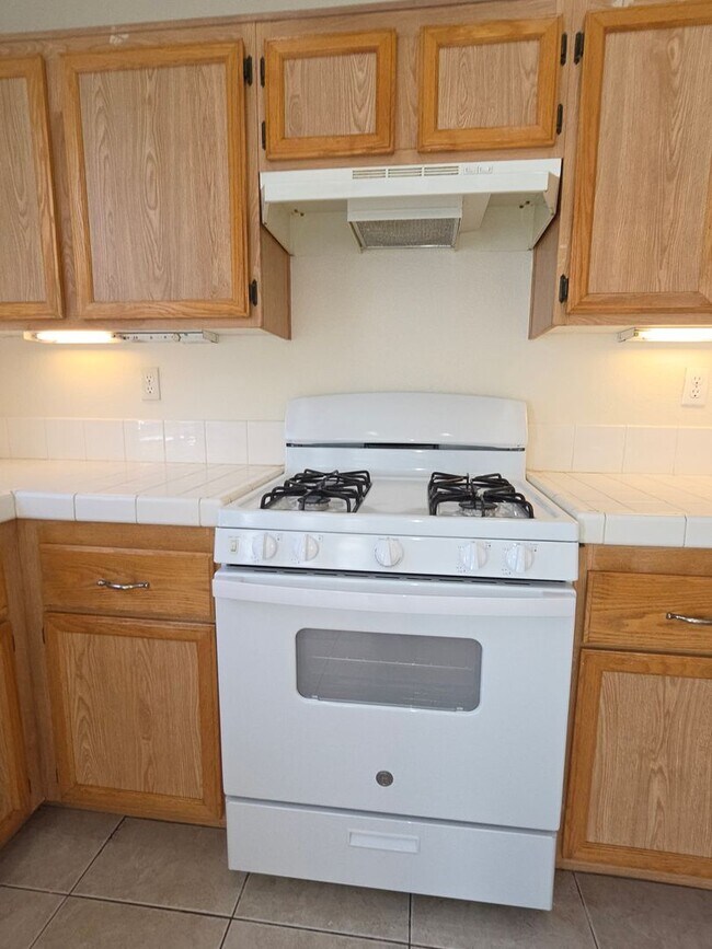 30704 E Loma Linda Rd Temecula, CA 92592 photo 5
